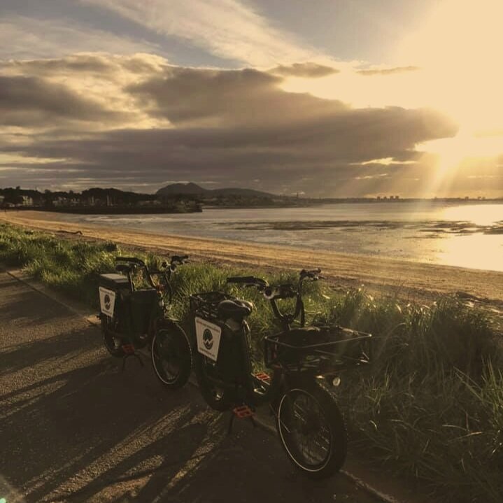 The Coastal Tour follows the coastline to South Queensferry through The Dalmeny Estate to our famous bridges.   Find out more→